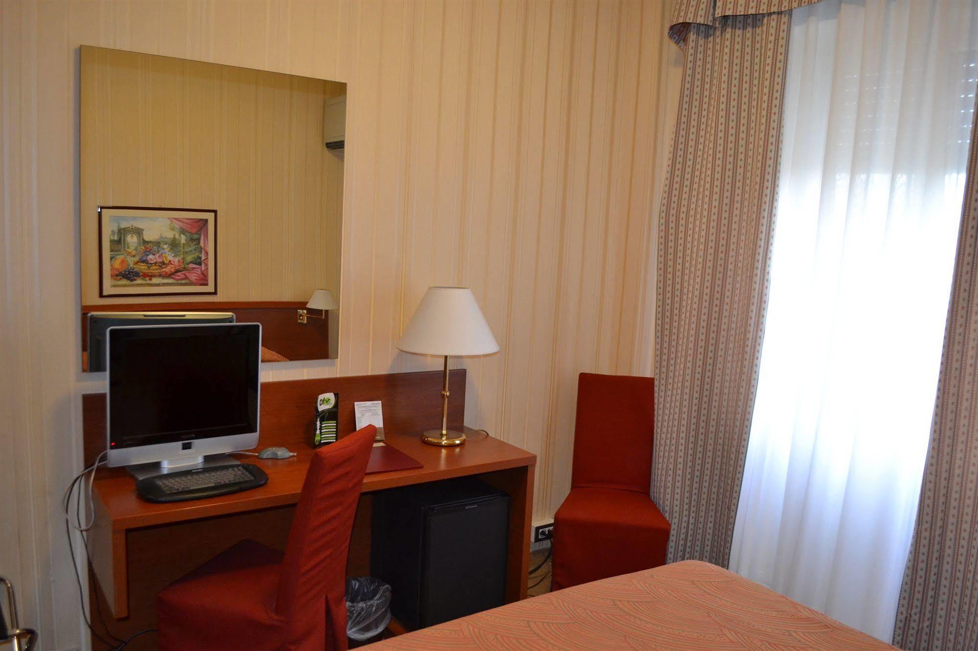 Hotel Dei Fiori Milano Eksteriør billede